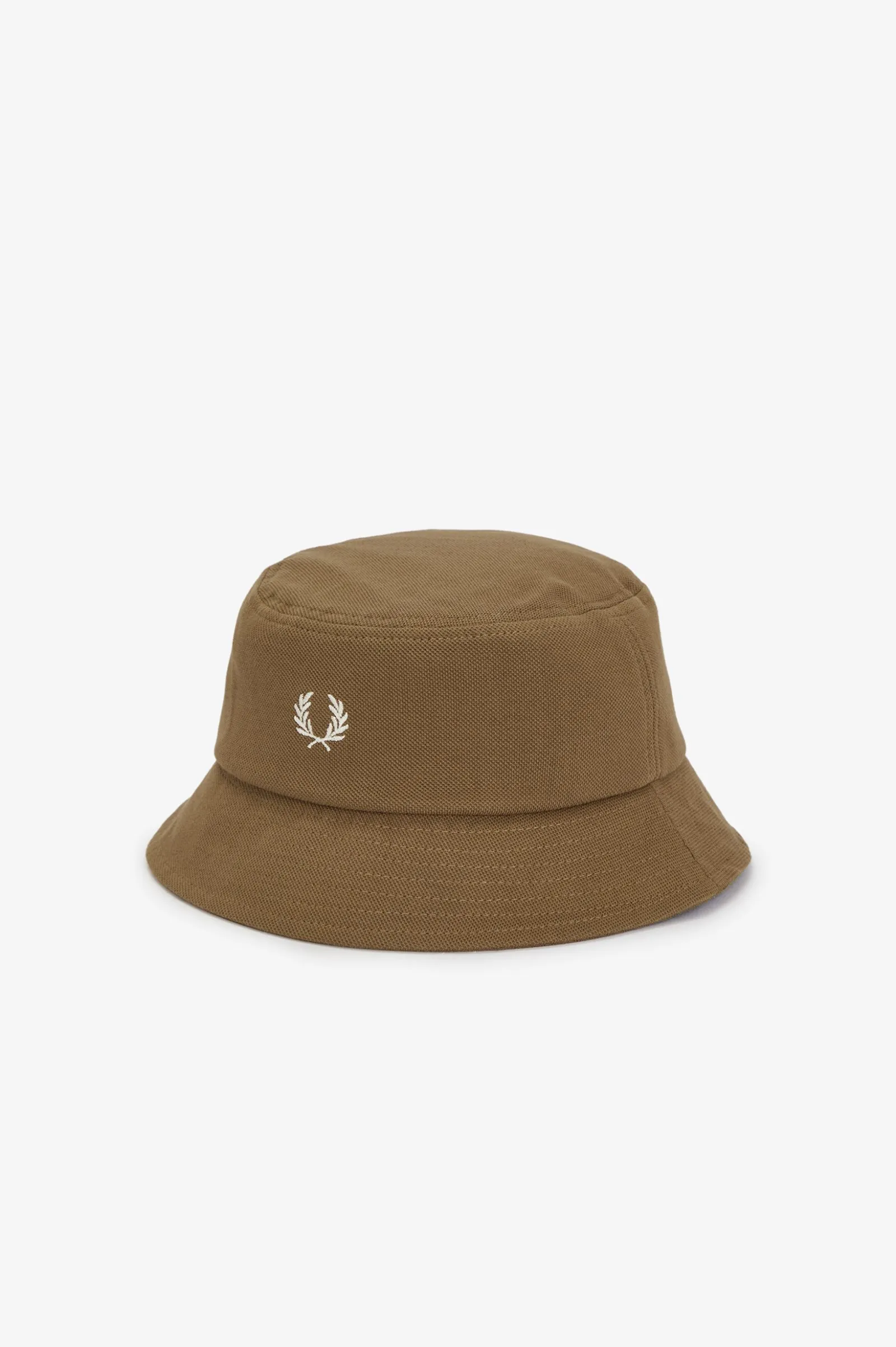 Gorro de pescador de piqué