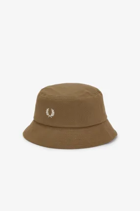 Gorro de pescador de piqué