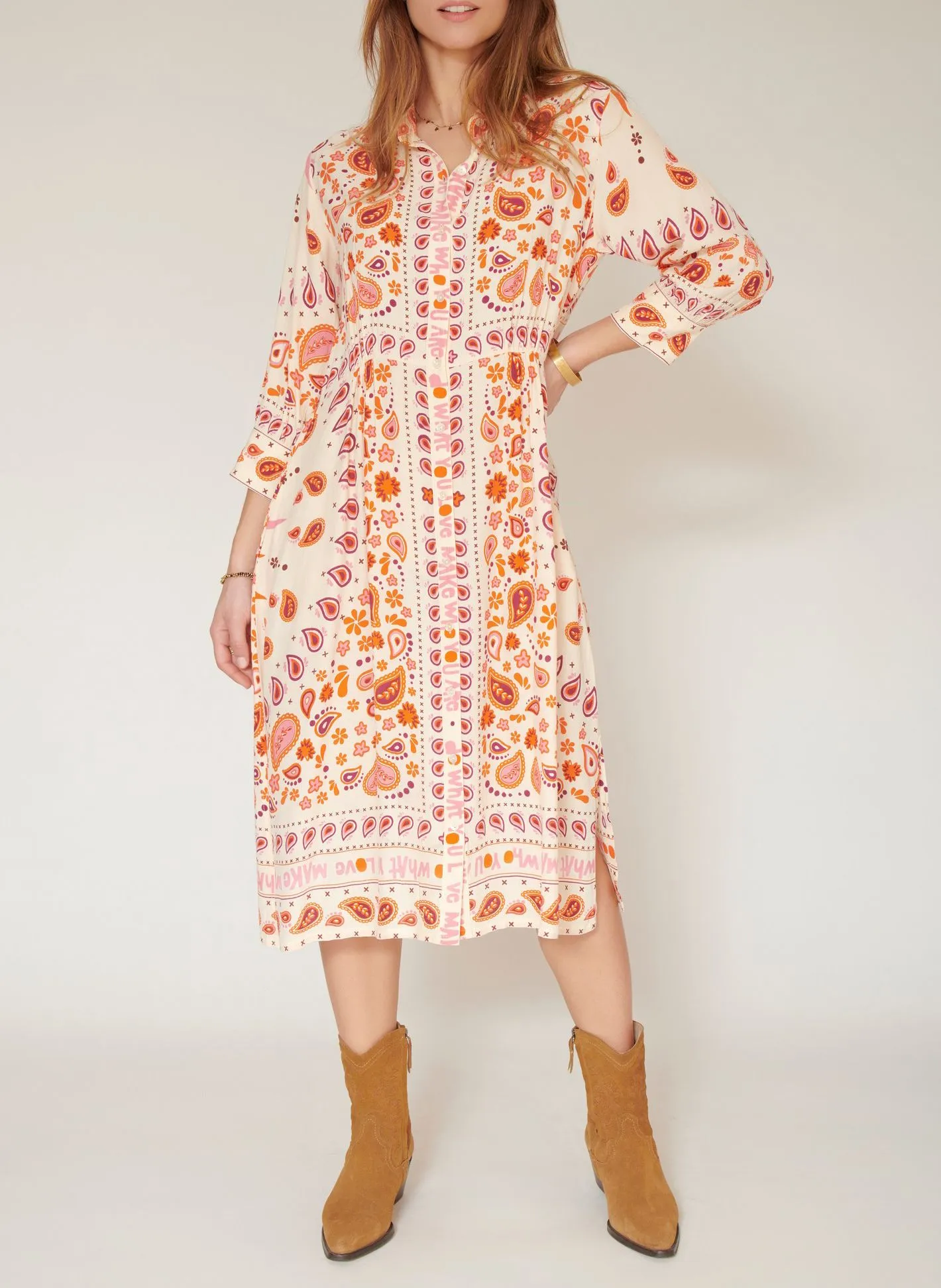 RIMINI - Vestido camisero evasé con cuello clásico en blanco