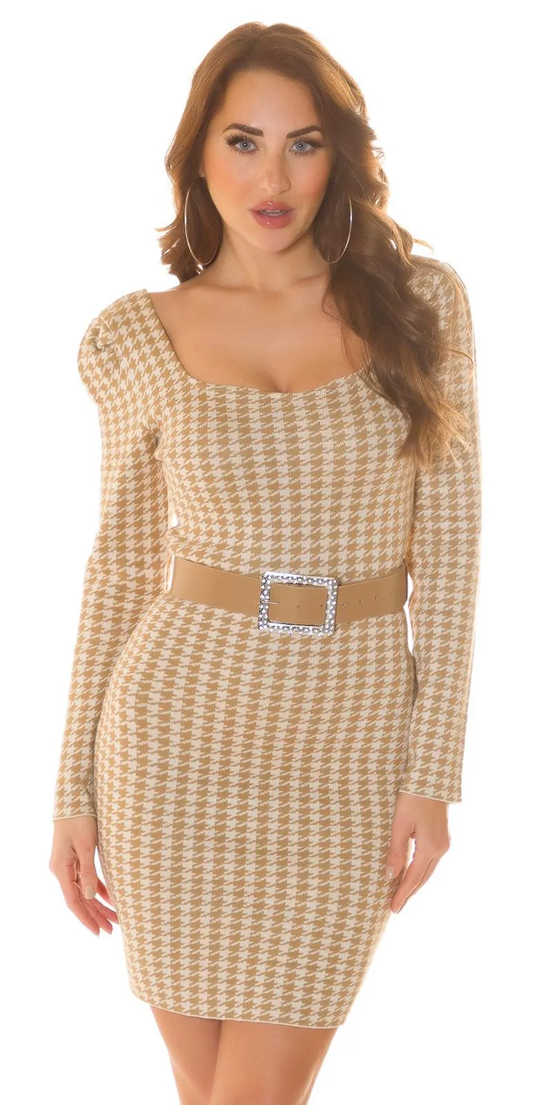 Vestido de punto beige con pata de gallo